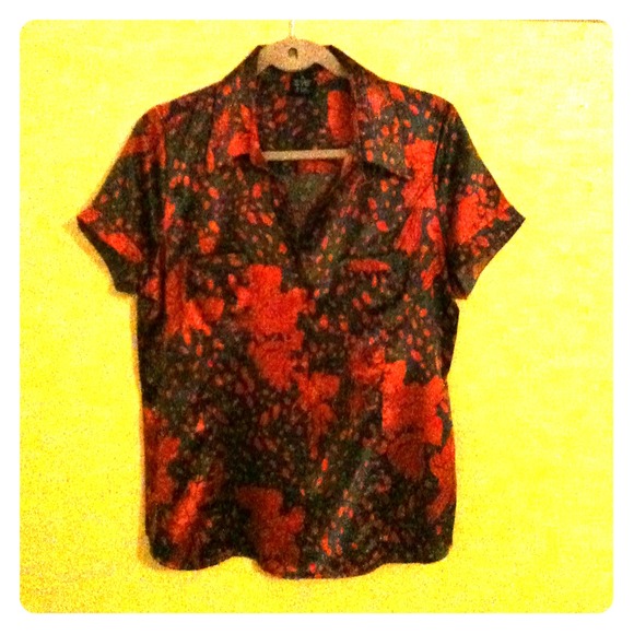 SOLD BCBG bold patterned button down
