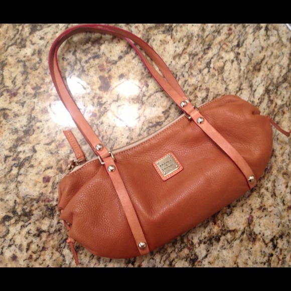 ***SOLD*****Dooney & Bourke handbag