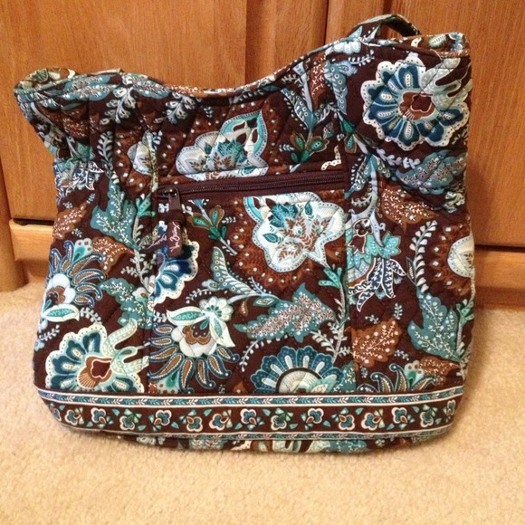 Vera Bradley bucket bag
