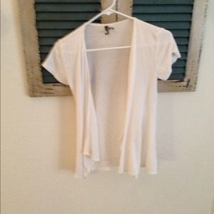 🚫Sold🚫 Great white short sleeve top