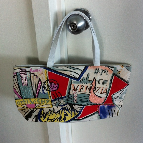 Animated Beautiful Handbag
