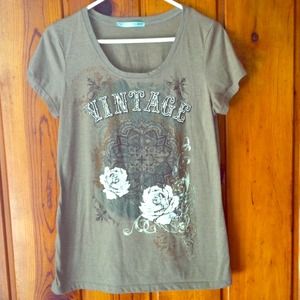 Maurice's  "vintage" Tee