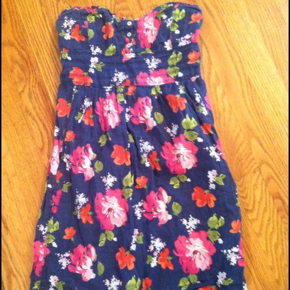 🚫TRADED🚫Gilly Hicks floral dress