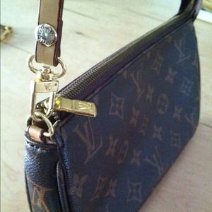 RESERVED Inspired Louis Vuitton purse