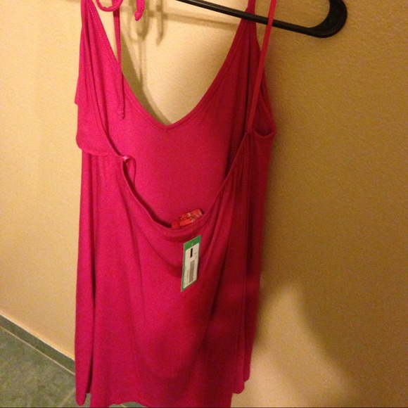 Fuchsia halter top - Picture 2 of 3