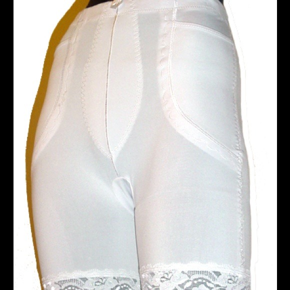 $30 Large WHITE Control Brief Shaper BNWT - Picture 2 of 2