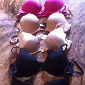 34B Bra Lot Calvin Klein, Soma