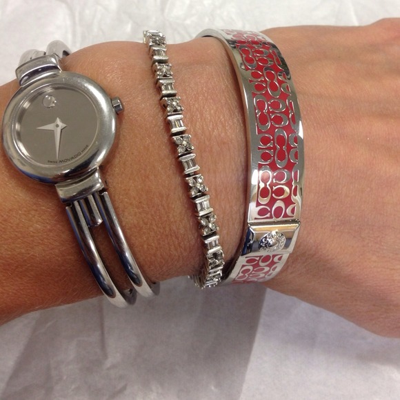 Coach silver and red bangle bracelet - Picture 3 of 3