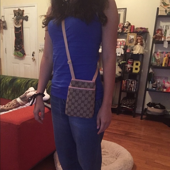 Auth Gucci cross body bag in excellent condition - Picture 4 of 4