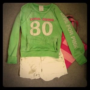 TRADED super soft Victorias Secret Pink top
