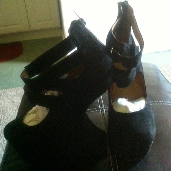 Shoes - Heels