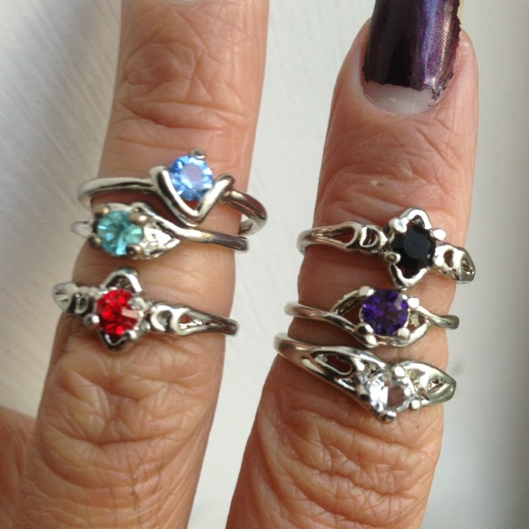 Knuckle rings