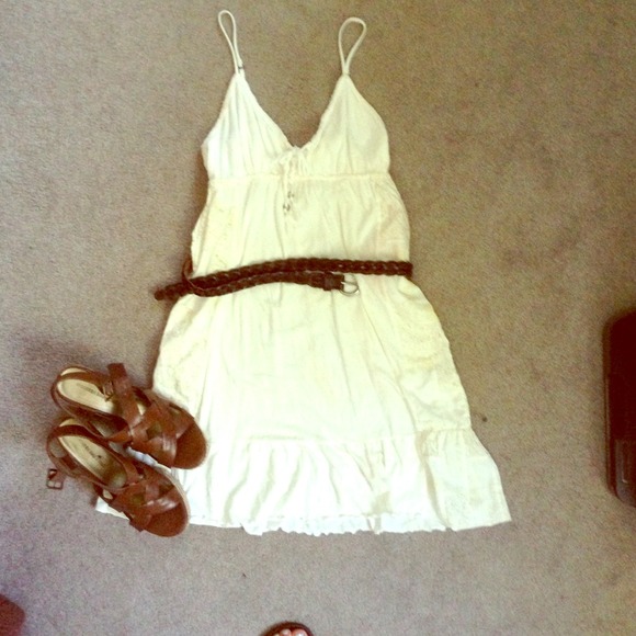 Adorable white dress!