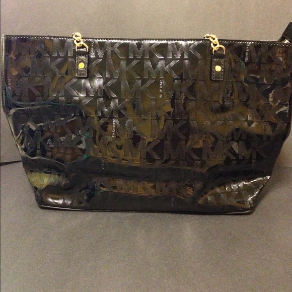 🔴SOLD🔴 Michael Kors Jet Set - Picture 3 of 4