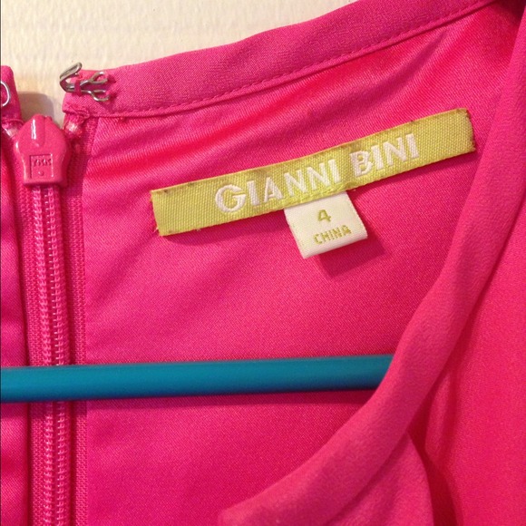 ✂Just reduced! Pink Gianni Bini dress size 4 - Picture 3 of 3