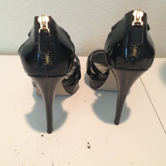 ✂Price cut! Steve Madden black pumps - Picture 2 of 3