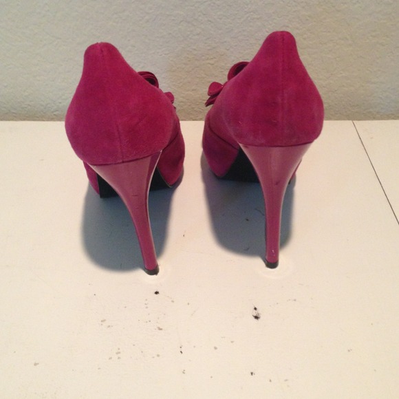 Steve Madden suede magenta heels size 8 - Picture 3 of 3