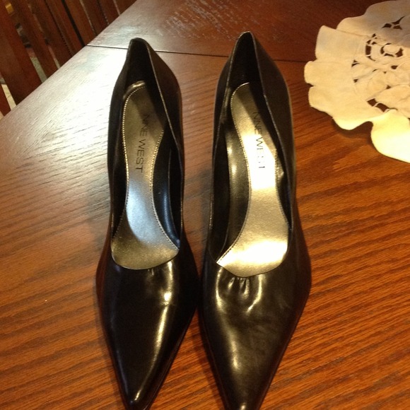 Nine West pumps