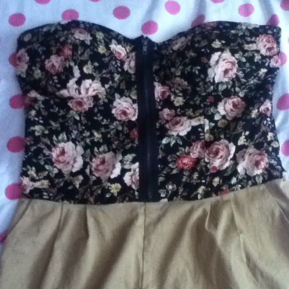 Floral & Tan Romper 🎀
