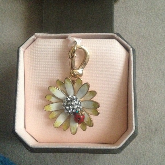 Juicy couture charm🌟🌟🌟new low price🌟🌟🌟