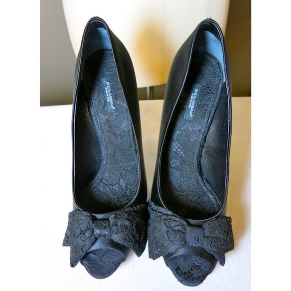Dolce & Gabbana Black Satin & Lace Pumps