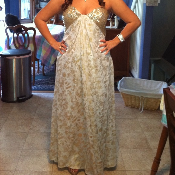 Prom Dress!!!! - Picture 2 of 4