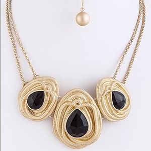 Jewelry - Chunky Jewel Statement Necklace & Earrings Set Jewelry - Chunky Jewel Statement Necklace & Earrings Set