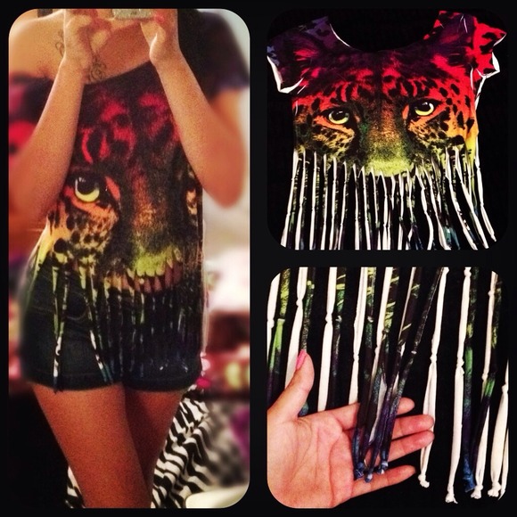 Fringe crop - Picture 1 of 1