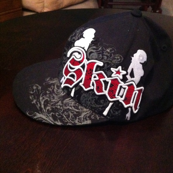 Men's hat.