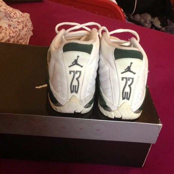 Authentic white and green Jordan XIV - Picture 3 of 4
