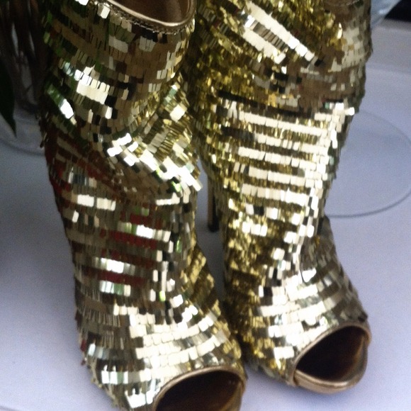 SOLD - Picture 3 of 3