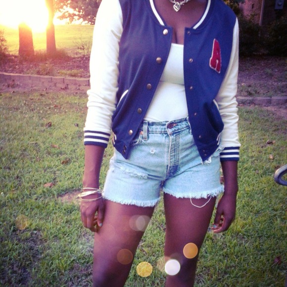 Jacket. 💛✨ - Picture 2 of 2