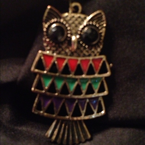 ❌❌Sold❌❌OWL EARRINGS - Picture 2 of 3