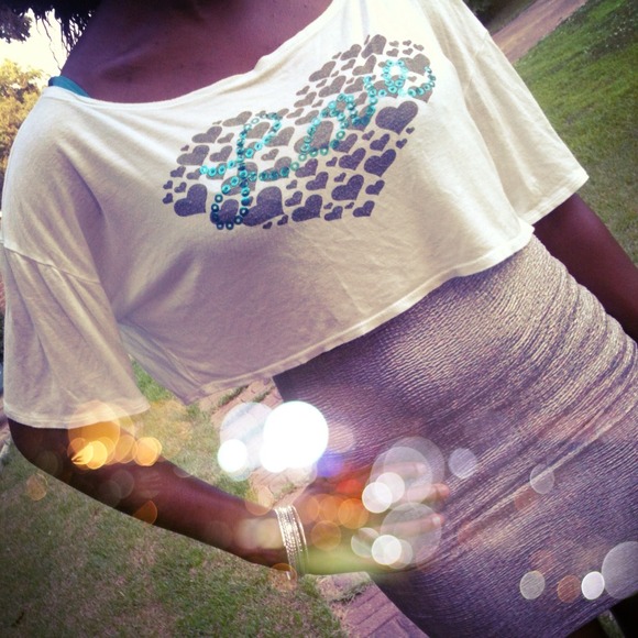 Shirt. 👚💜 - Picture 2 of 2