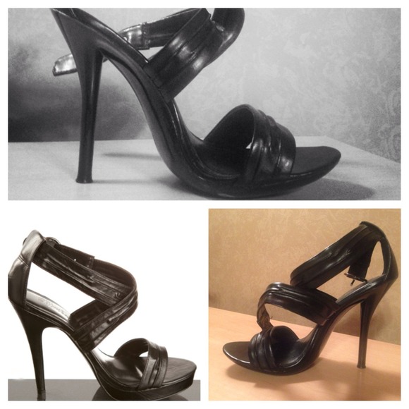 * SOLD in Bundle * Paprika Black Heels