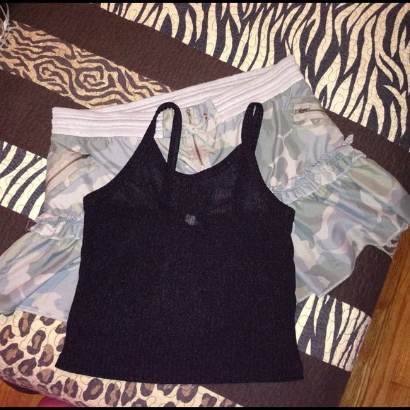 📛SOLD📛Black top - Picture 4 of 4