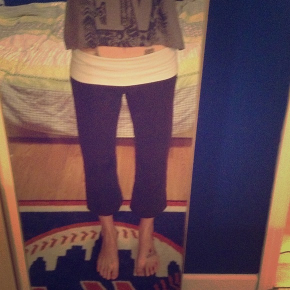Capri yoga pants and hoodie bundle for @meggybearr