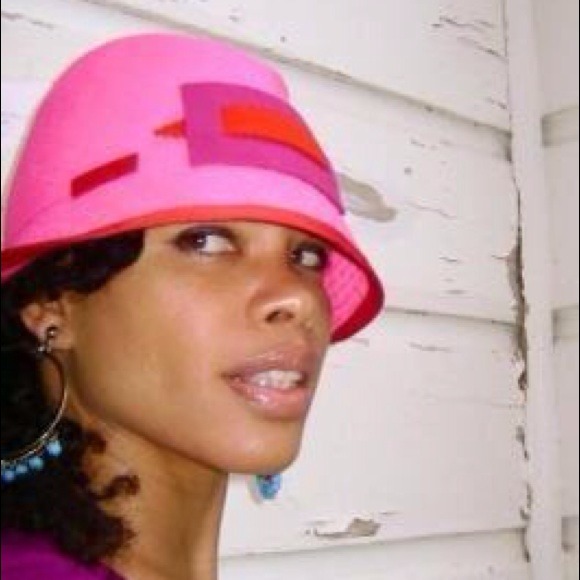 SOLD Fedora - Picture 2 of 2