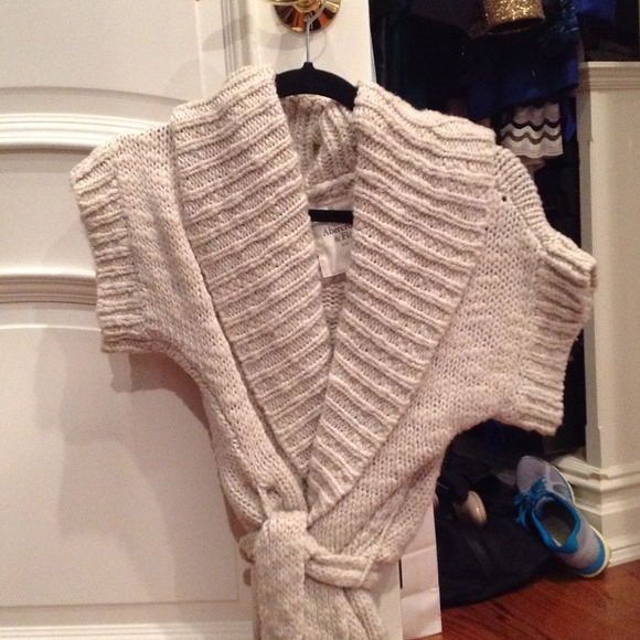 Abercrombie wrap sweater