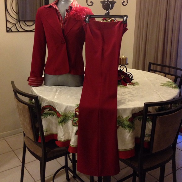 A Byer 3 Piece Suit🎉2X HP🎉 - Picture 4 of 4