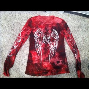 Red shirt from the Buckle! LARGE