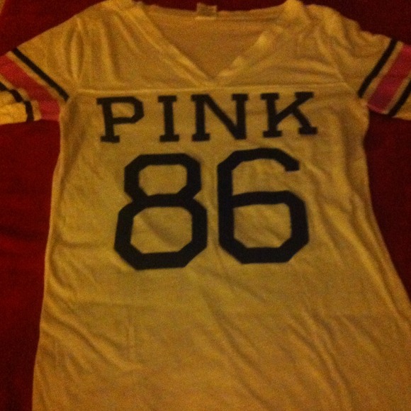 Cute VS short set.....NO TRADES.... - Picture 1 of 4