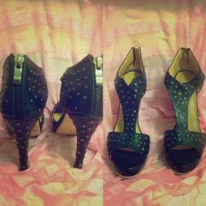 Charlotte Ronson black leather studded heals