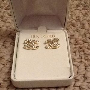 Gold plated fashion earrings.