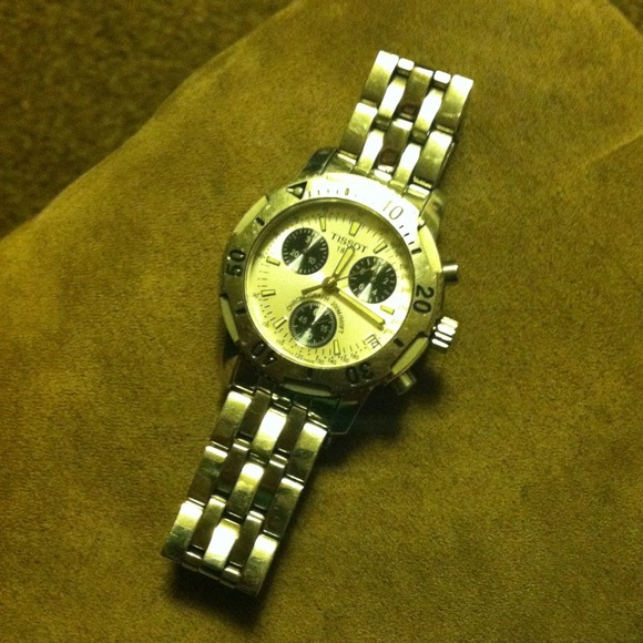 ?Silver watch?Perfect for Father\'s Day!!
