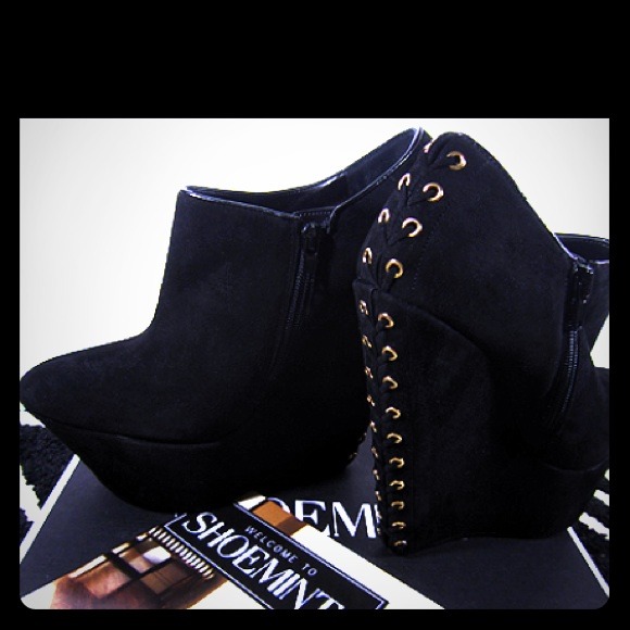 Wine Shoemint booties