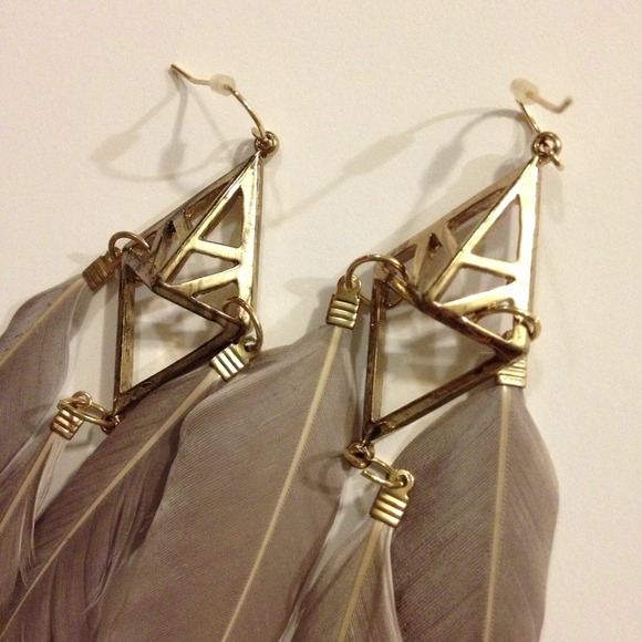Gold Pyramid Feather Earrings - Picture 2 of 3