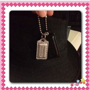 Authentic Coach Keychain purse :)