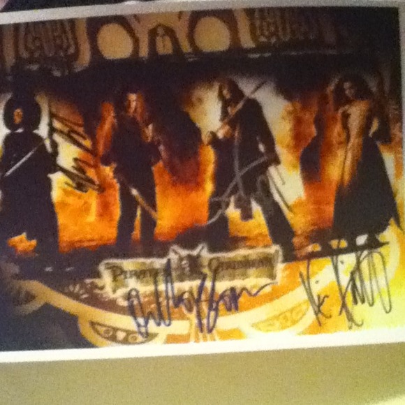 Autographed picture - Picture 2 of 3