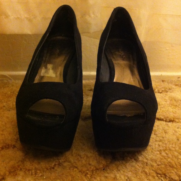 PLATFORM SHOES 😊💎 - Picture 2 of 4